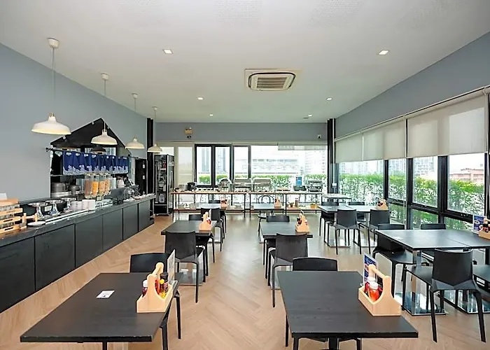 Kokotel Sukhumvit 50 Hotel