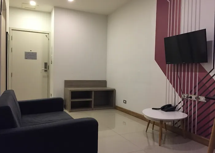 Hotel Kokotel Sukhumvit 50 3*